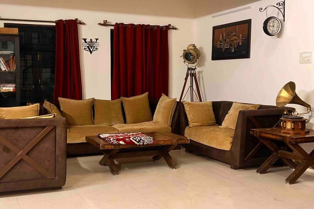 Valecha Villa Entire 4Bhkbunglow With 5000 Sq Ft Garden Лонавала Экстерьер фото