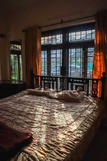 Valecha Villa Entire 4Bhkbunglow With 5000 Sq Ft Garden Лонавала Экстерьер фото